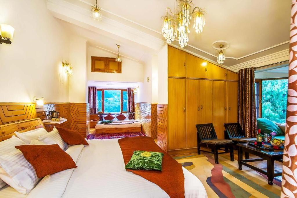 Отель White Mist Manali Экстерьер фото